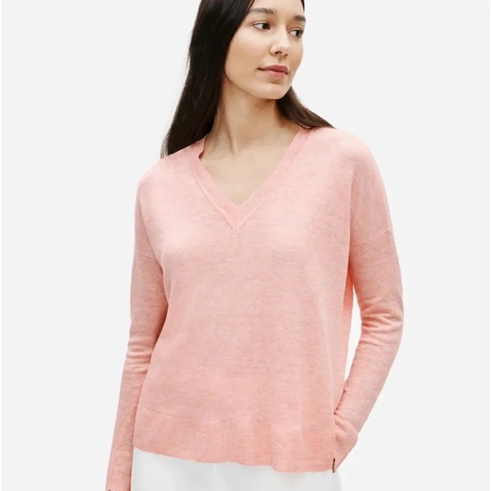 Eileen fisher organic Linen Melange V-Neck Box-Top
Boxy Fit